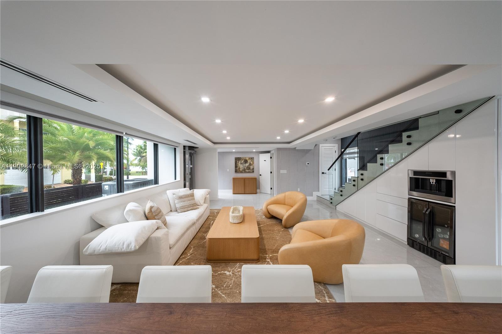 5601 N Ocean Dr Hollywood, FL 33019