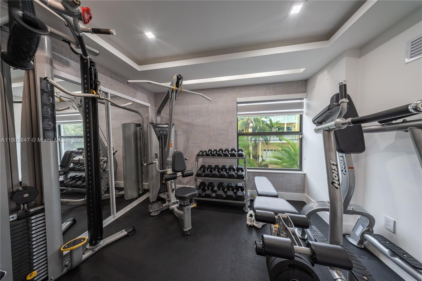 5601 N Ocean Dr Hollywood, FL 33019