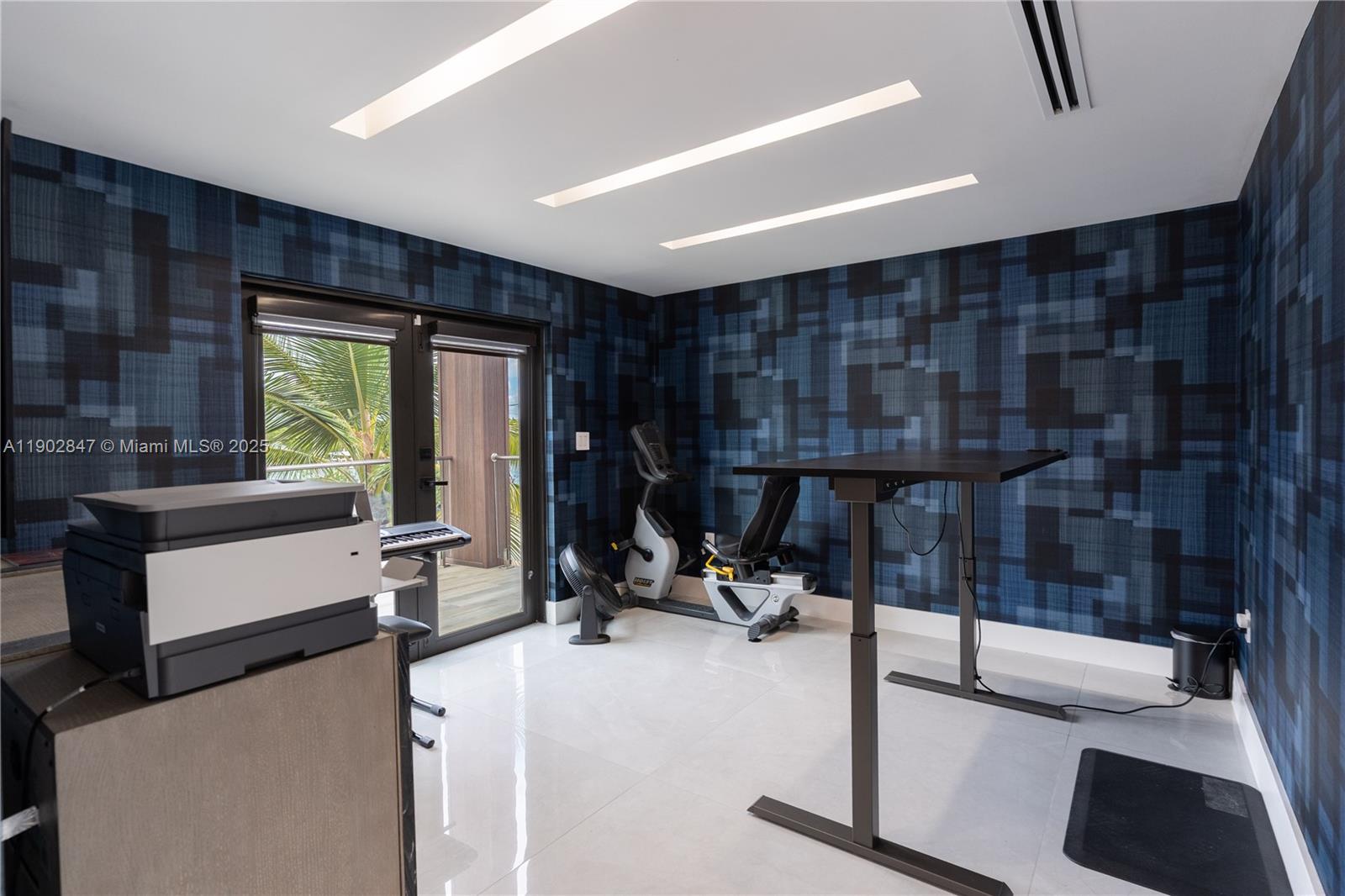 5601 N Ocean Dr Hollywood, FL 33019