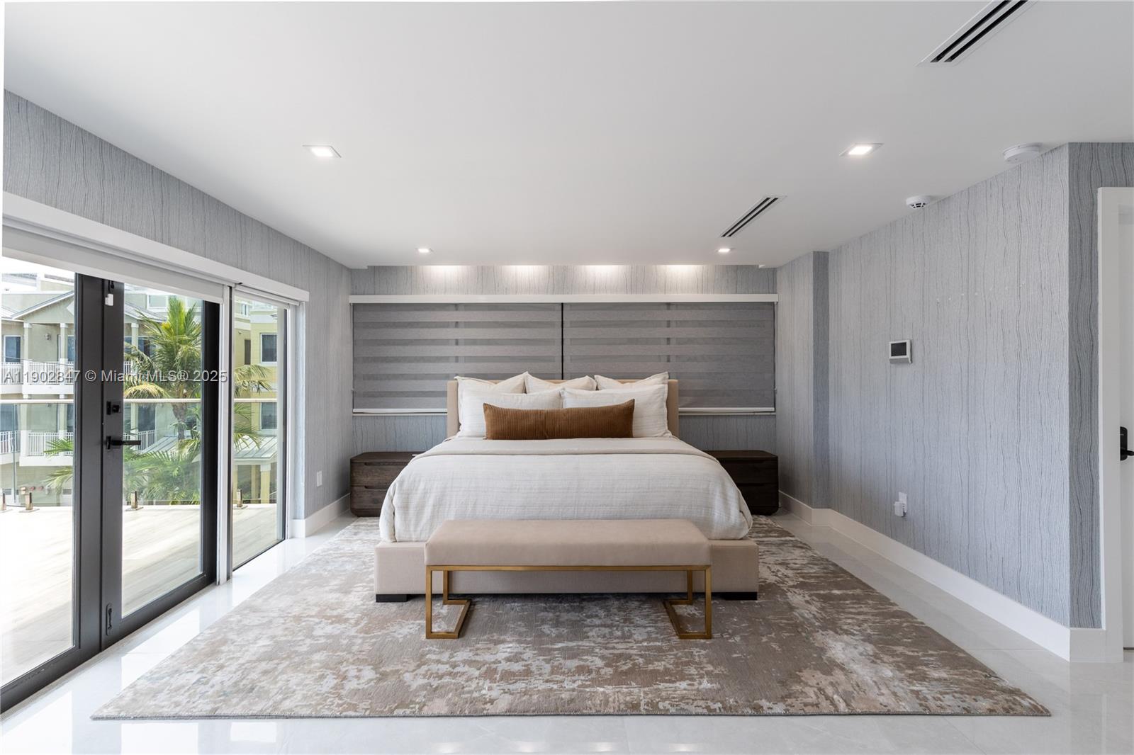 5601 N Ocean Dr Hollywood, FL 33019