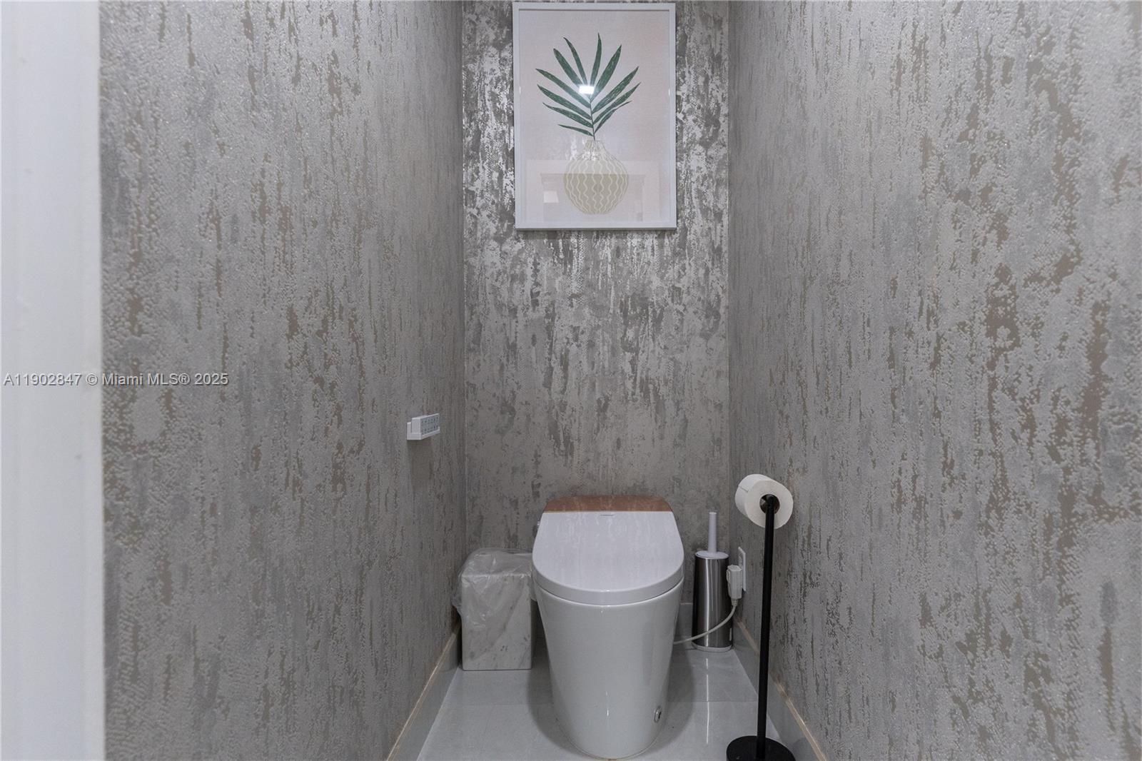 5601 N Ocean Dr Hollywood, FL 33019