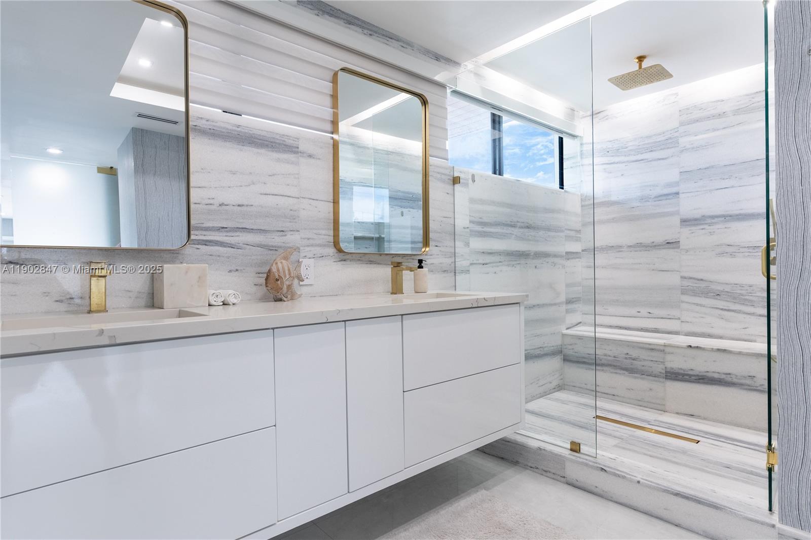 5601 N Ocean Dr Hollywood, FL 33019