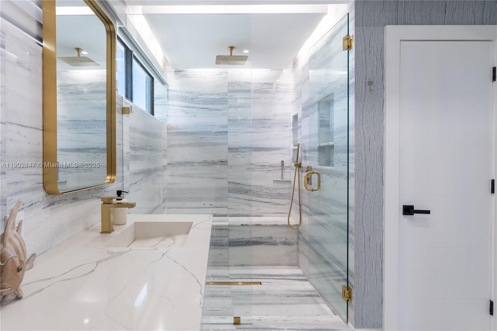 5601 N Ocean Dr Hollywood, FL 33019