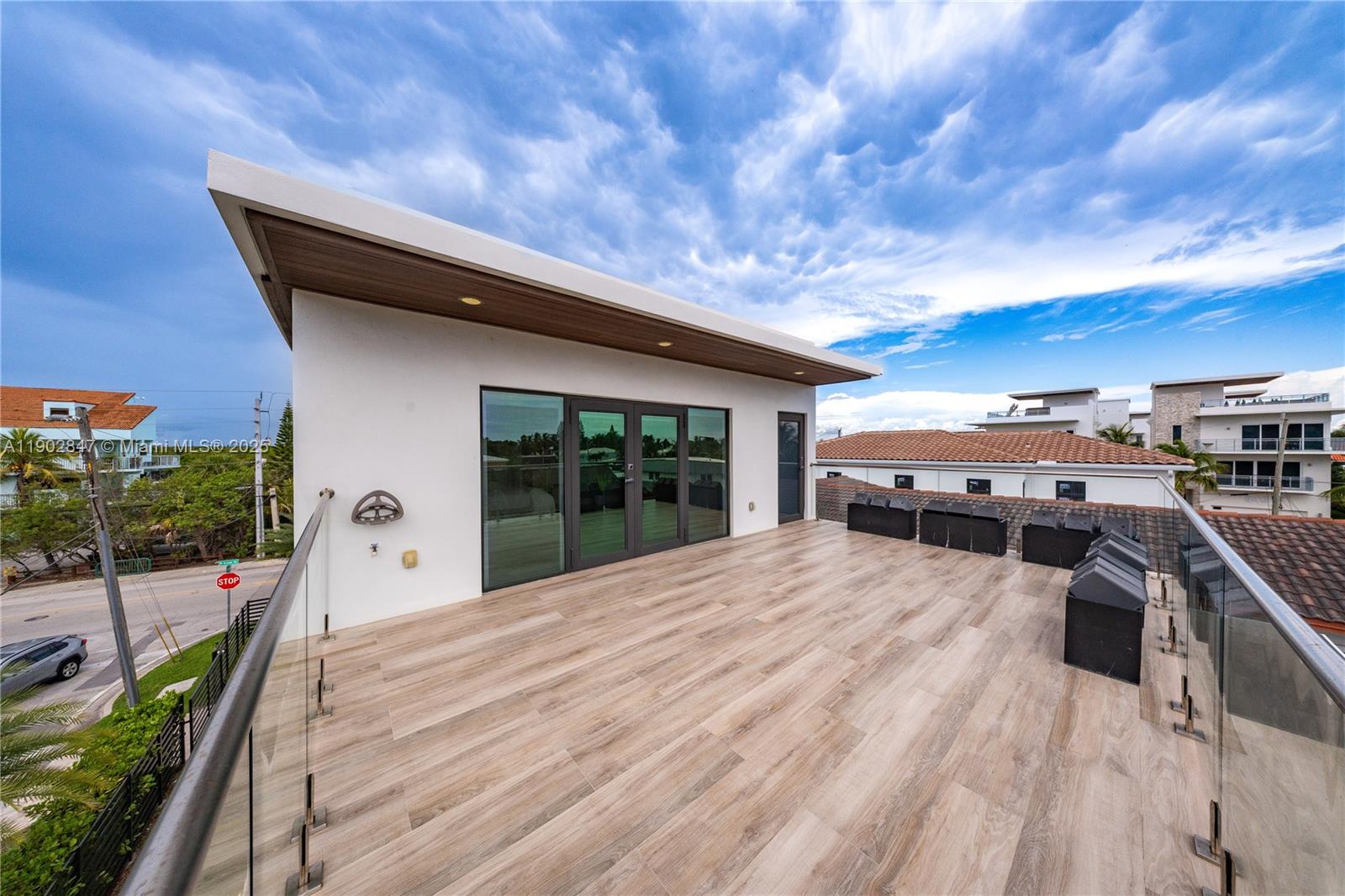 5601 N Ocean Dr Hollywood, FL 33019