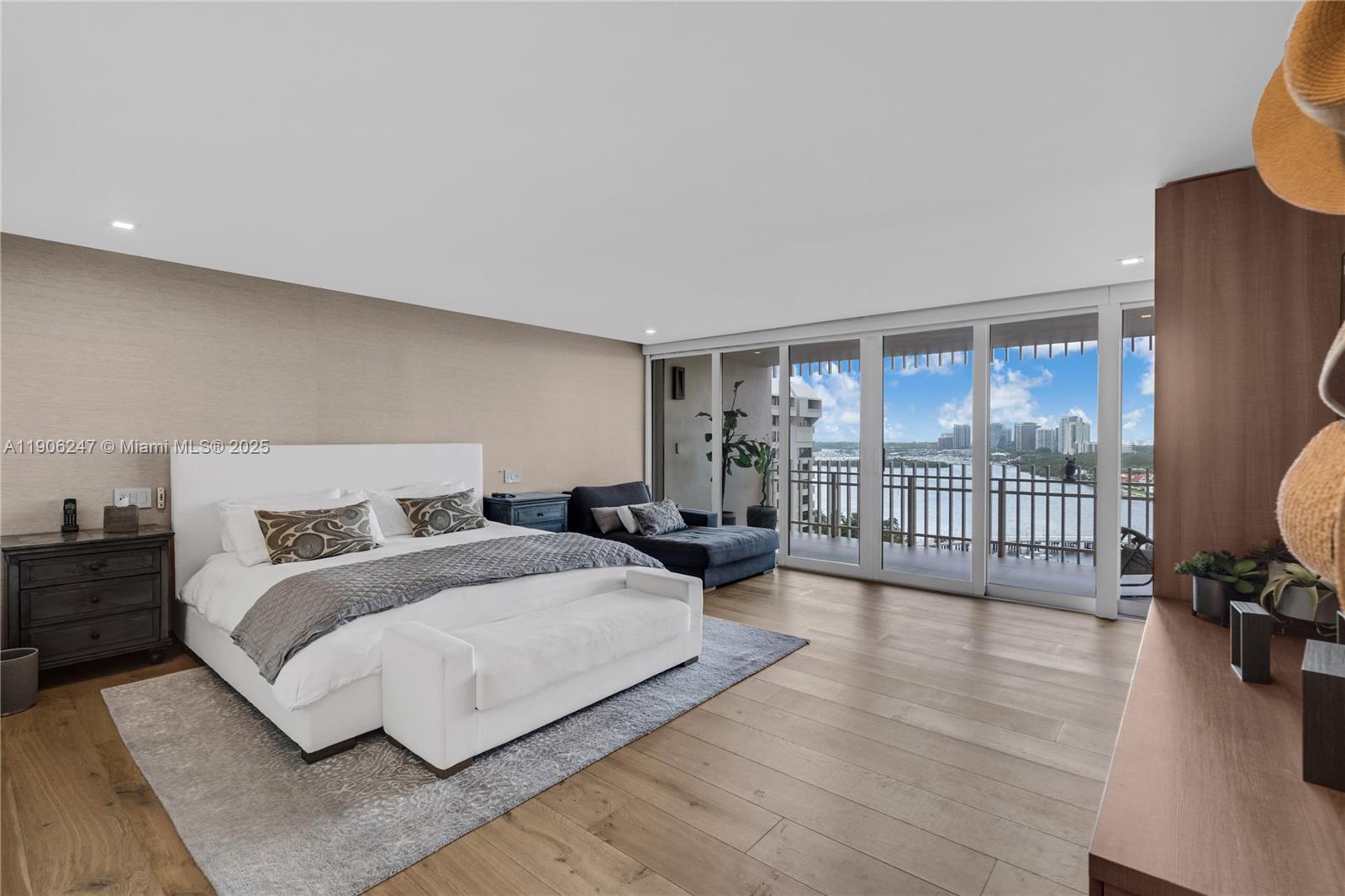 3 Grove Isle Dr #C1710