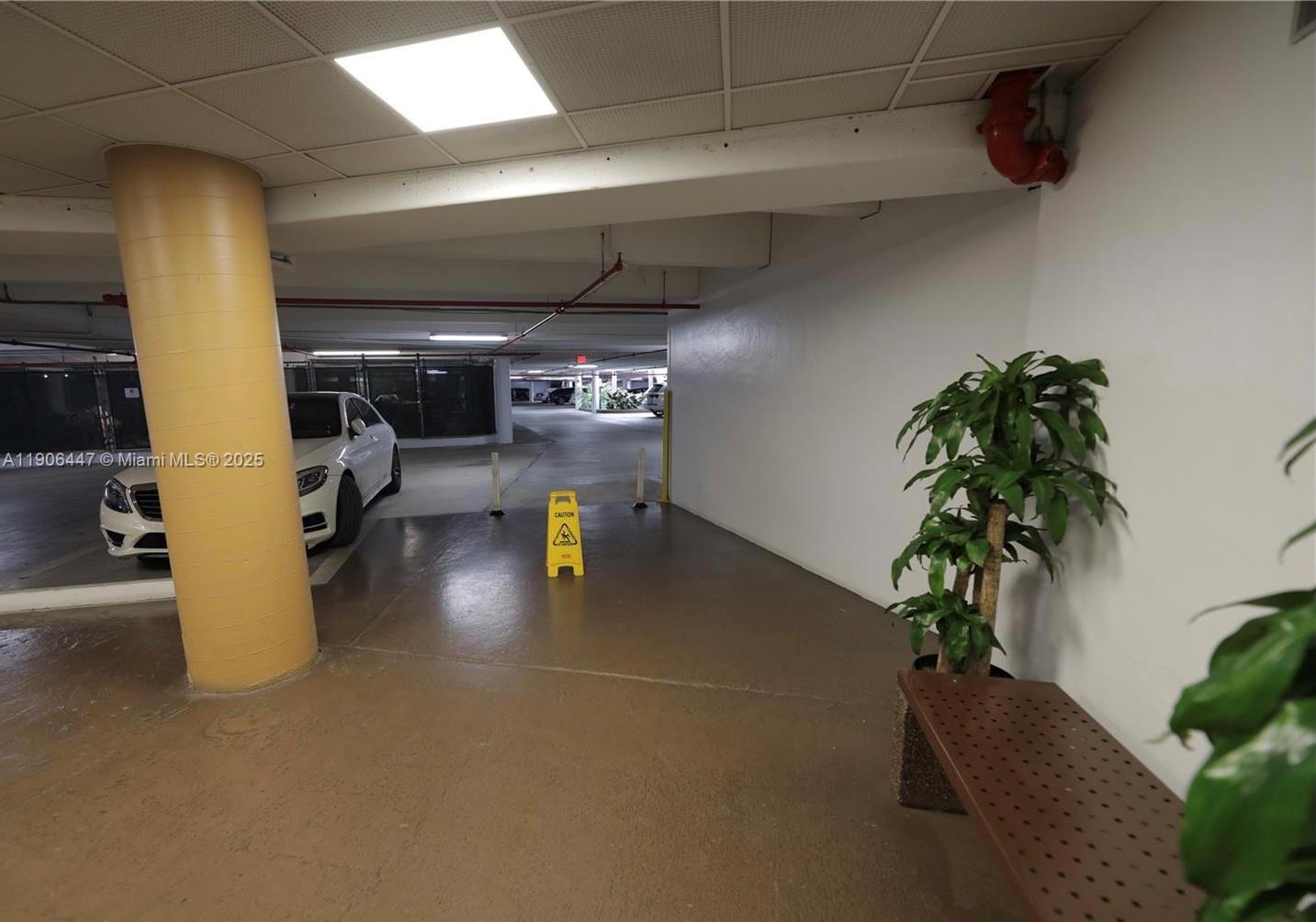 image Grove Towers Condo19