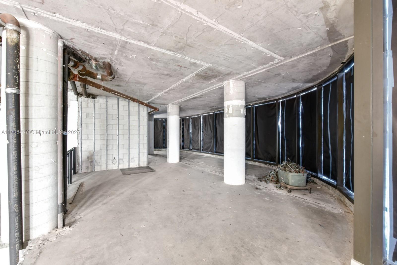 image Grove Towers Condo2