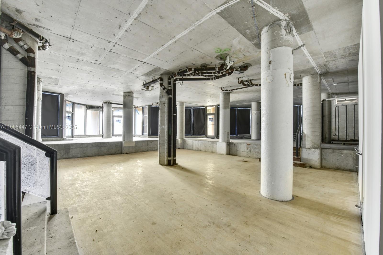 image Grove Towers Condo6