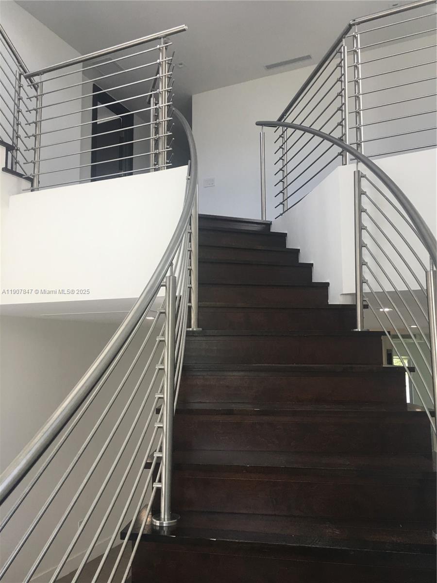 8258 NW 33rd Ter Doral, FL 33122