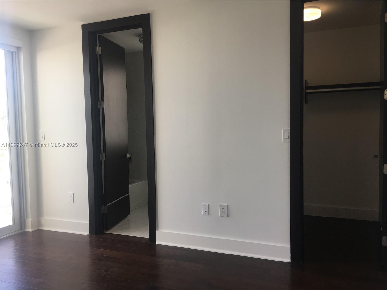 8258 NW 33rd Ter Doral, FL 33122