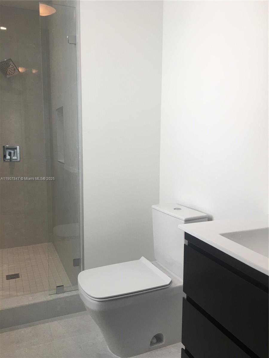 8258 NW 33rd Ter Doral, FL 33122