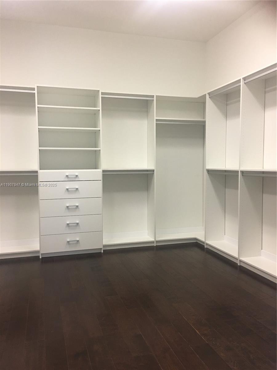 8258 NW 33rd Ter Doral, FL 33122