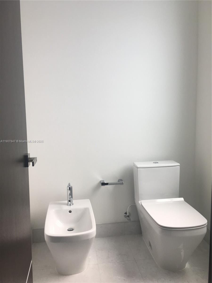 8258 NW 33rd Ter Doral, FL 33122