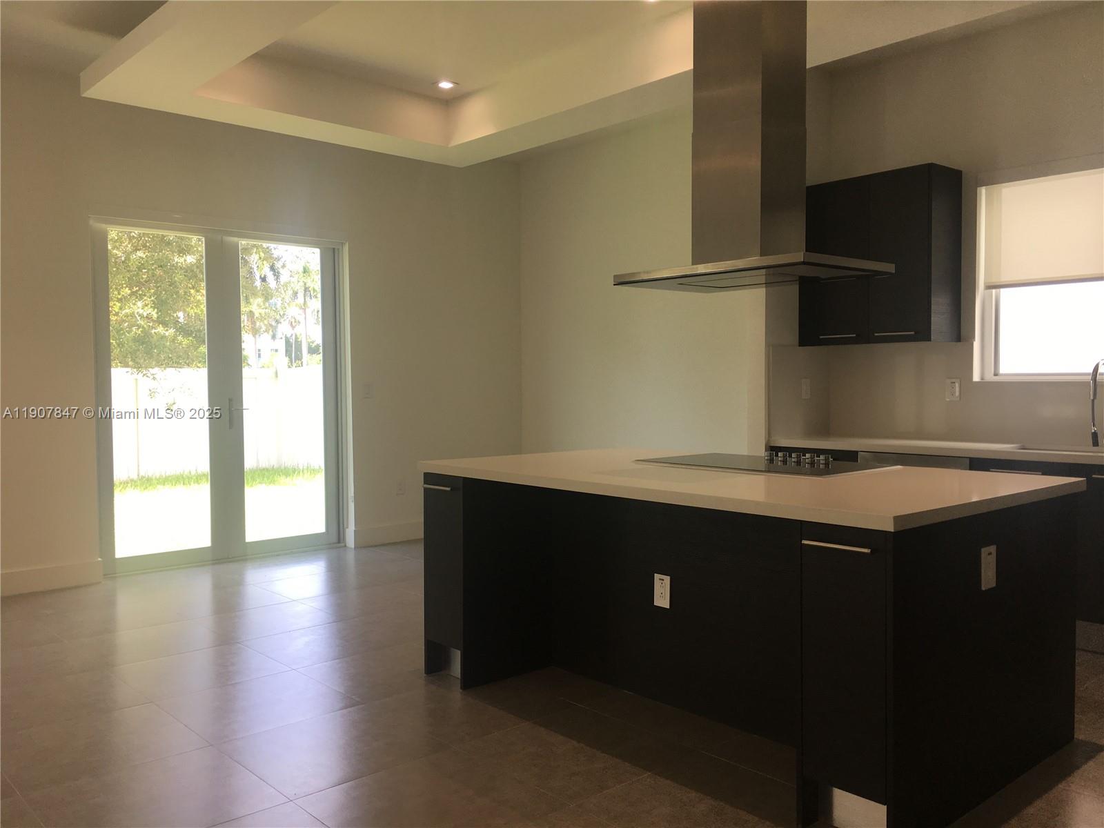 8258 NW 33rd Ter Doral, FL 33122