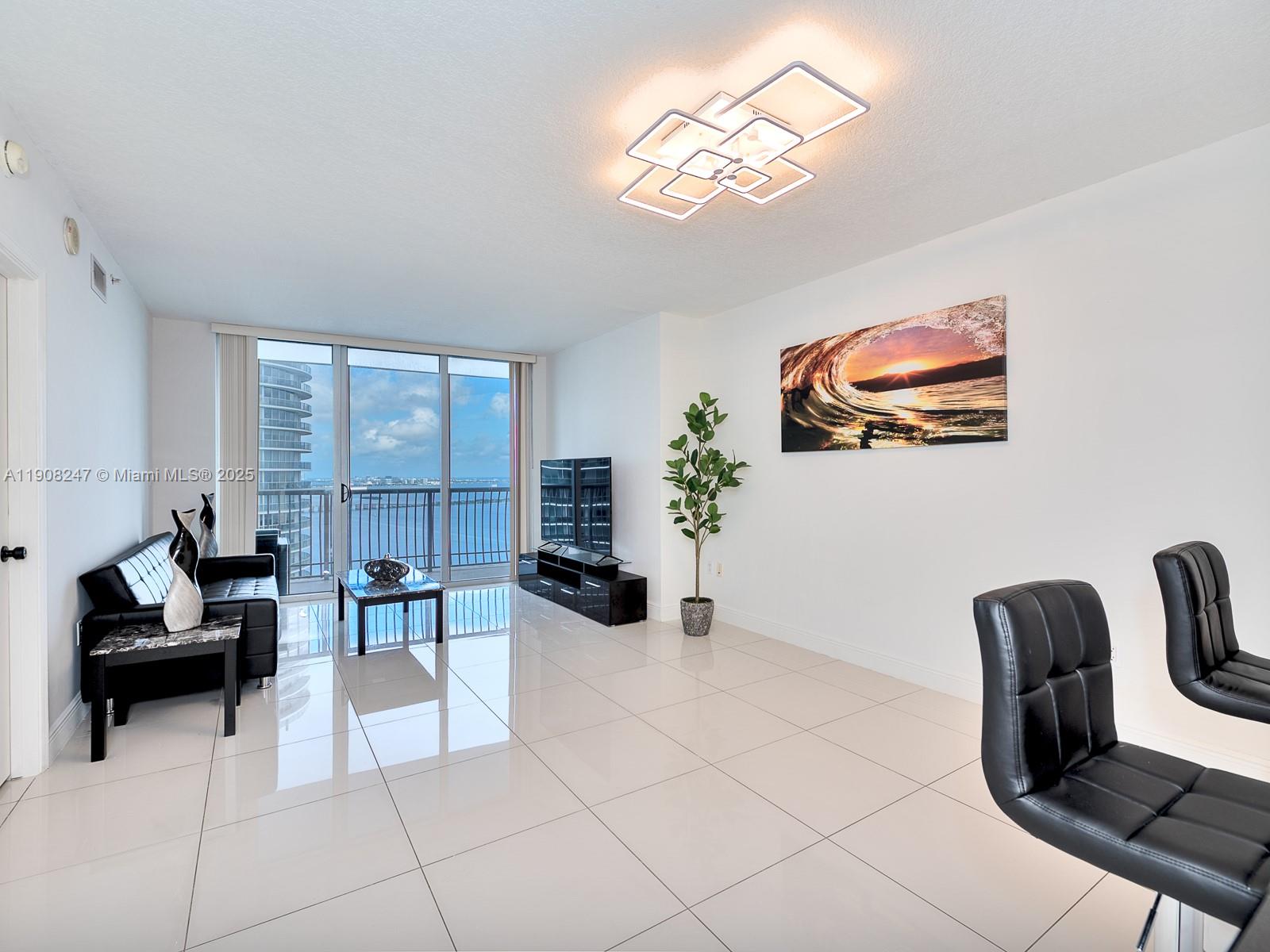 image Opera Tower Condo26