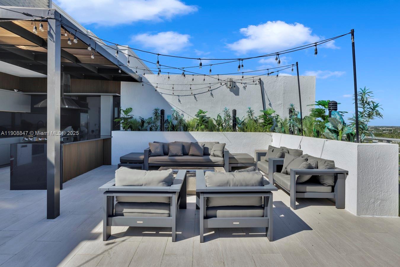 1180 N Federal Hwy #1602 Fort Lauderdale, FL 33304