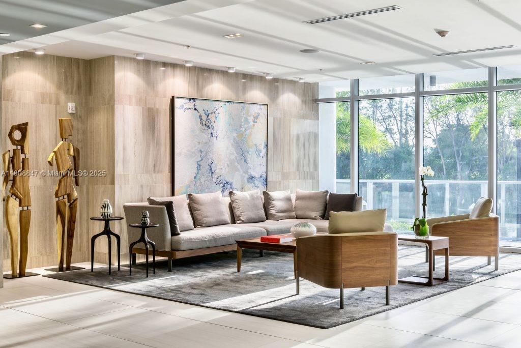 1180 N Federal Hwy #1602 Fort Lauderdale, FL 33304