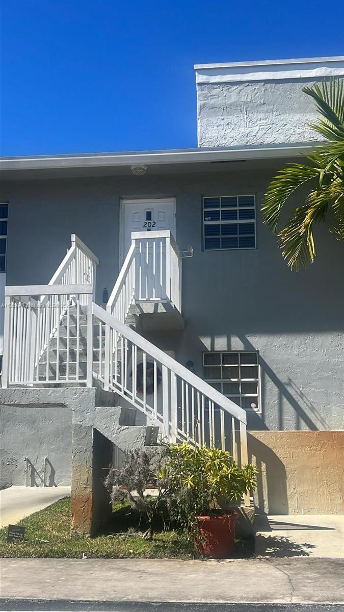 438 NE 210th Cir Ter #202-4B