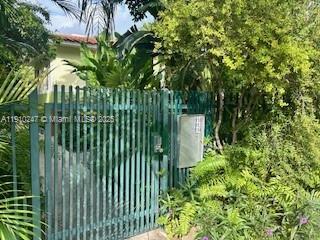 910 Lenox Ave #3 Miami Beach, FL 33139