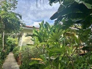 910 Lenox Ave #3 Miami Beach, FL 33139