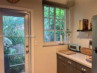 910 Lenox Ave #3 Miami Beach, FL 33139