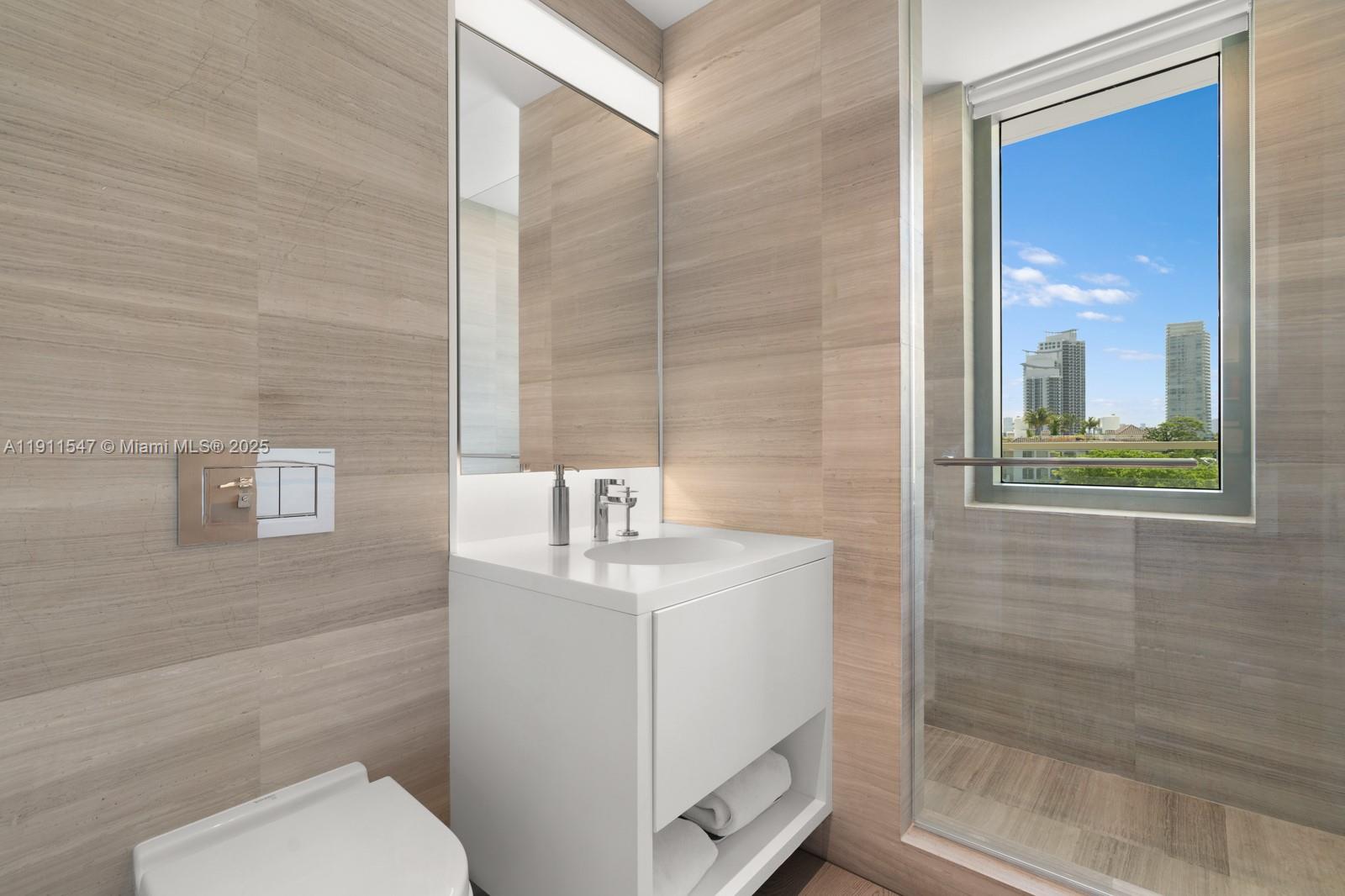 300 Collins Ave #PH3 Miami Beach, FL 33139