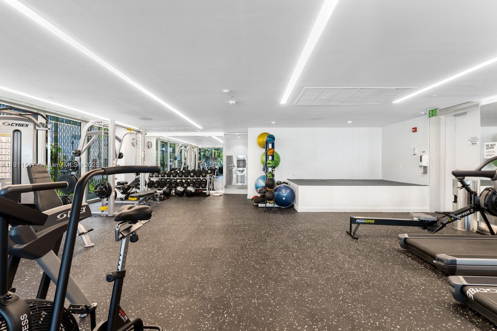 300 Collins Ave #PH3 Miami Beach, FL 33139