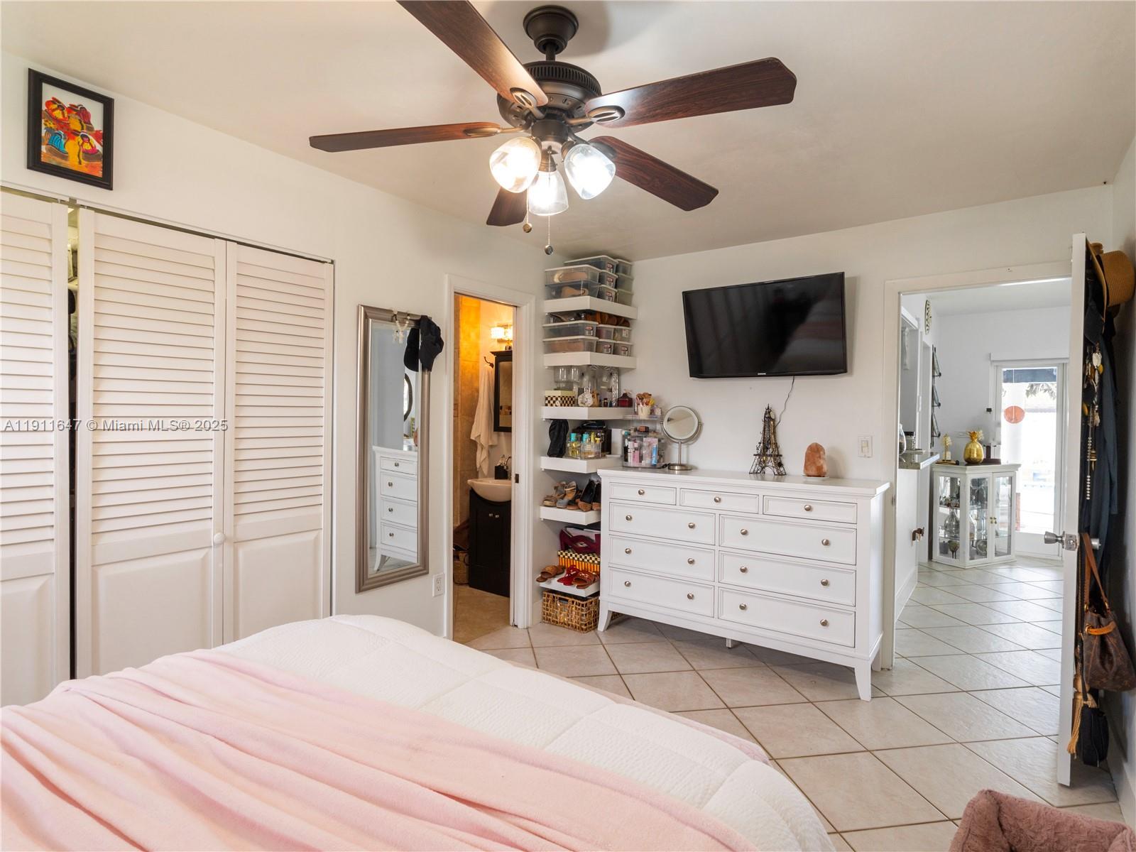 7877 W 16th Ave Hialeah, FL 33014