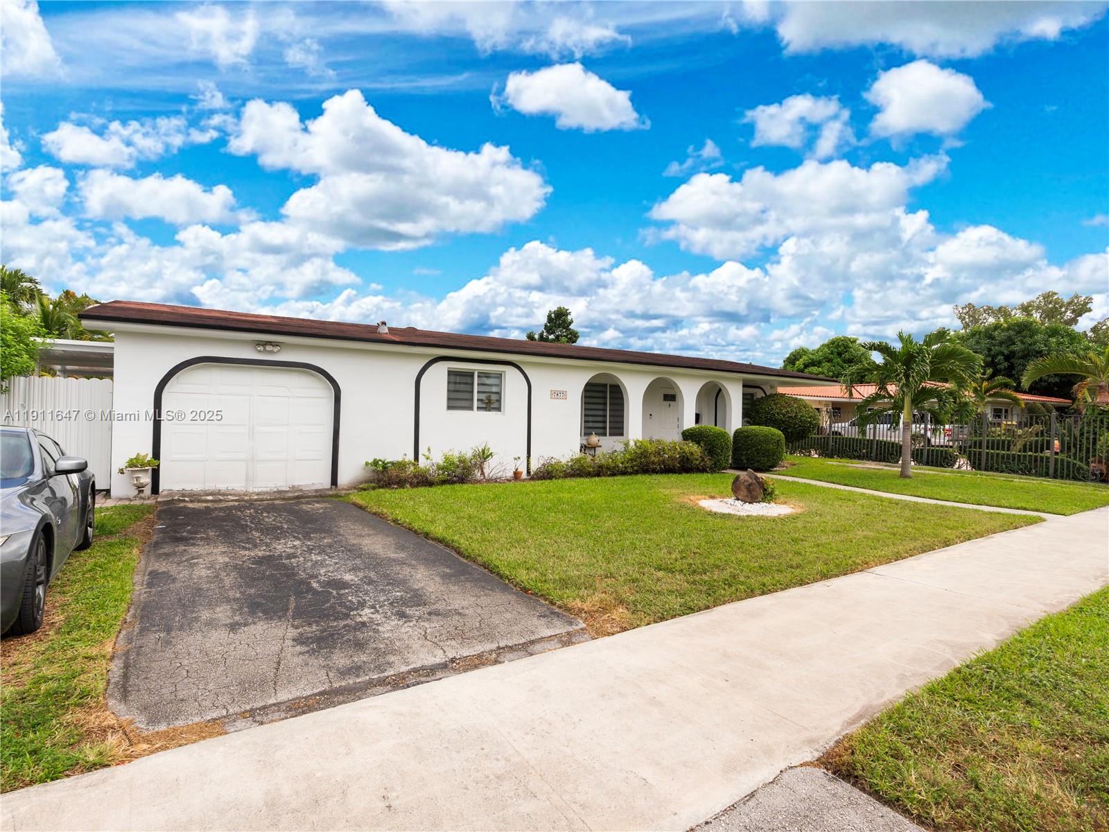 7877 W 16th Ave Hialeah, FL 33014