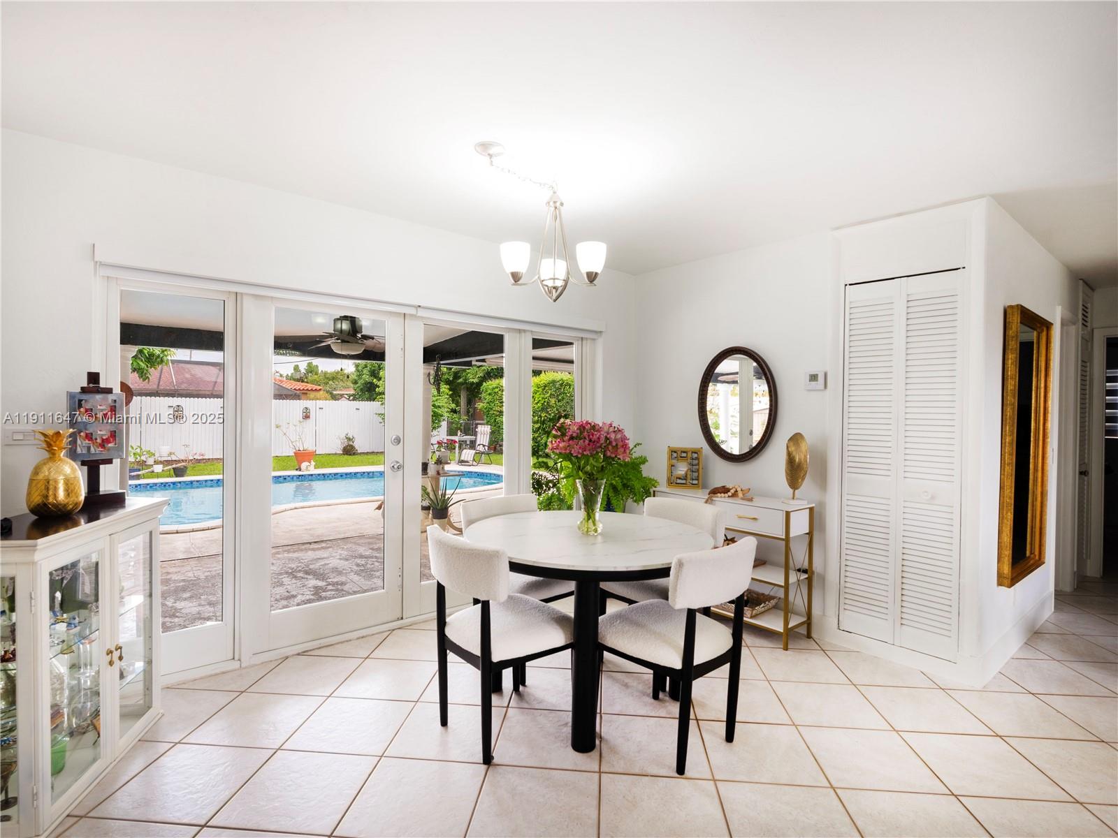 7877 W 16th Ave Hialeah, FL 33014