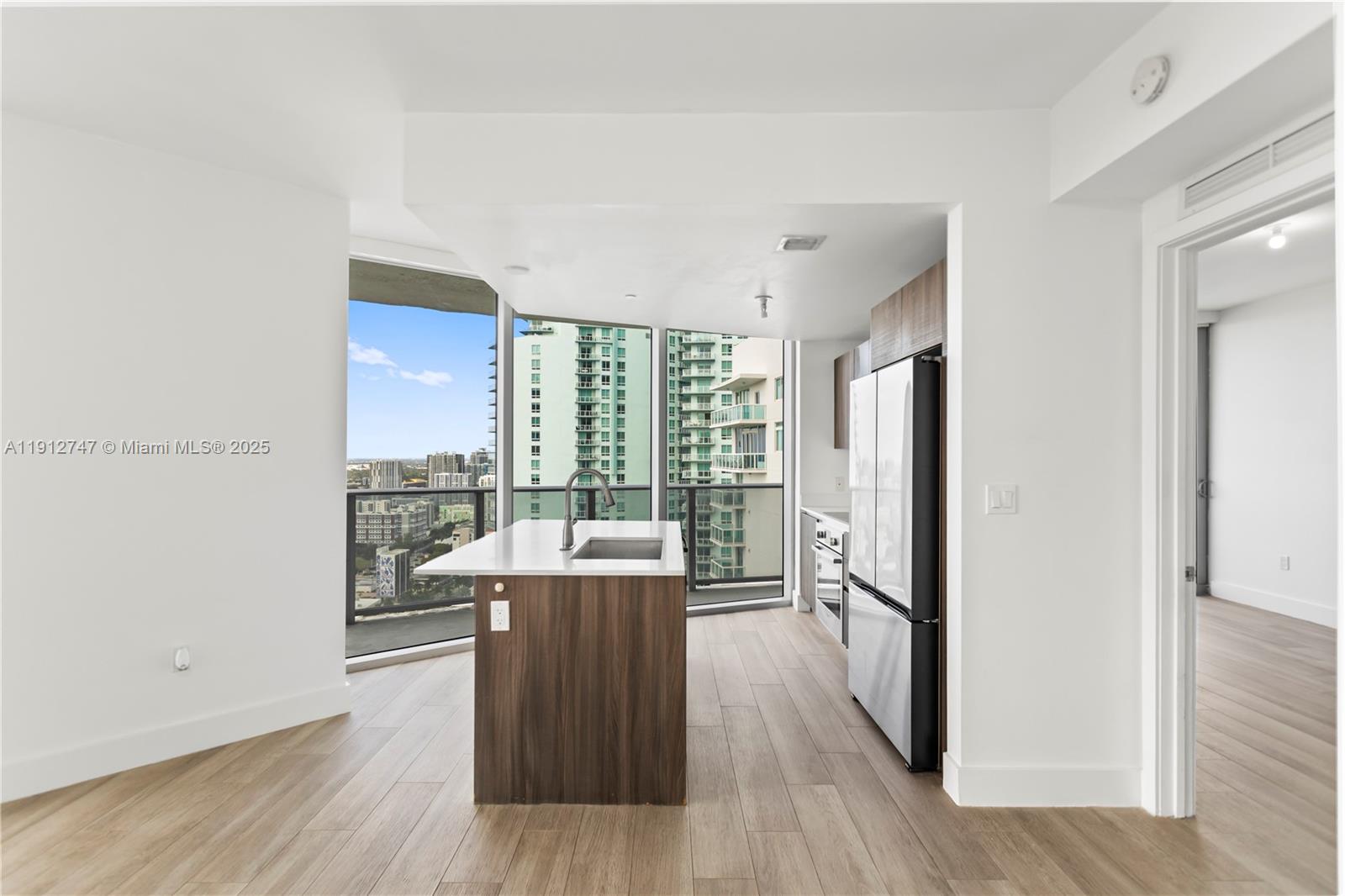 image Aria On The Bay Condo1