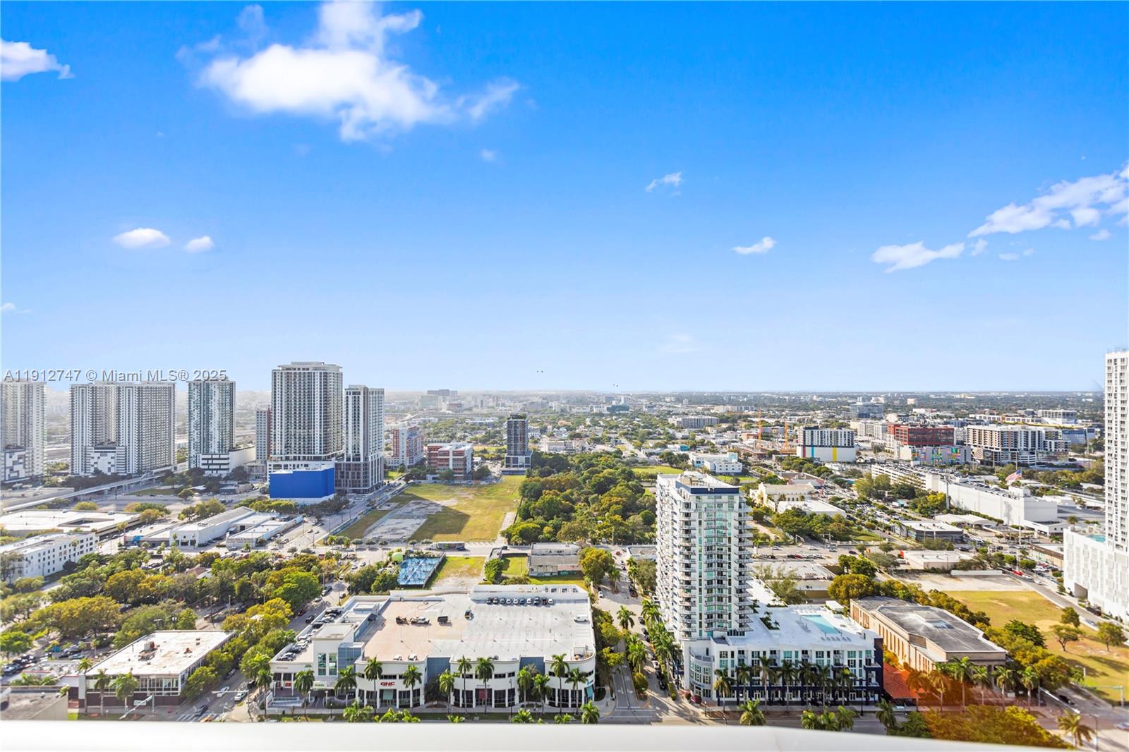 image Aria On The Bay Condo25