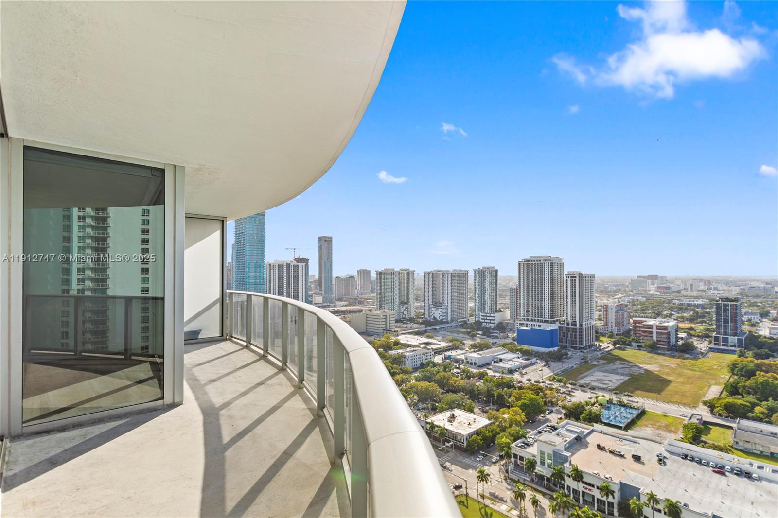 image Aria On The Bay Condo26