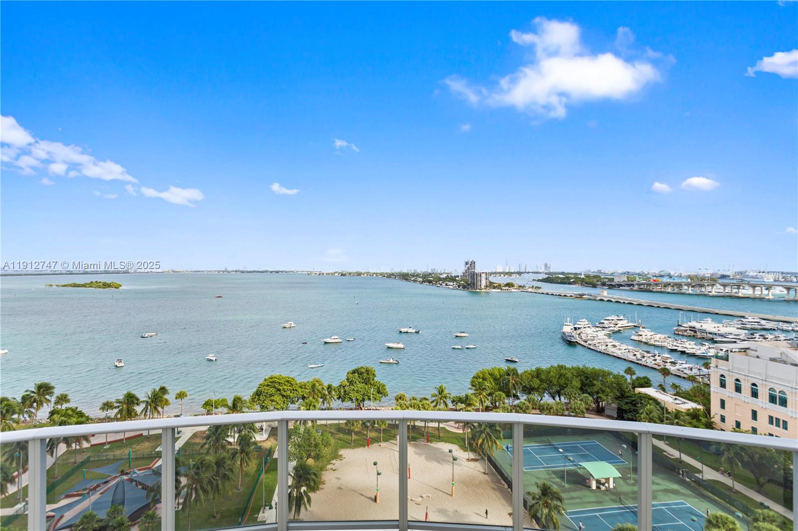 image Aria On The Bay Condo31