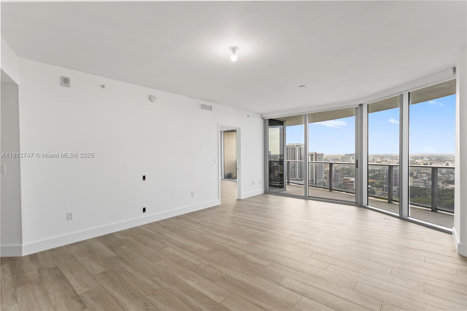 image Aria On The Bay Condo3