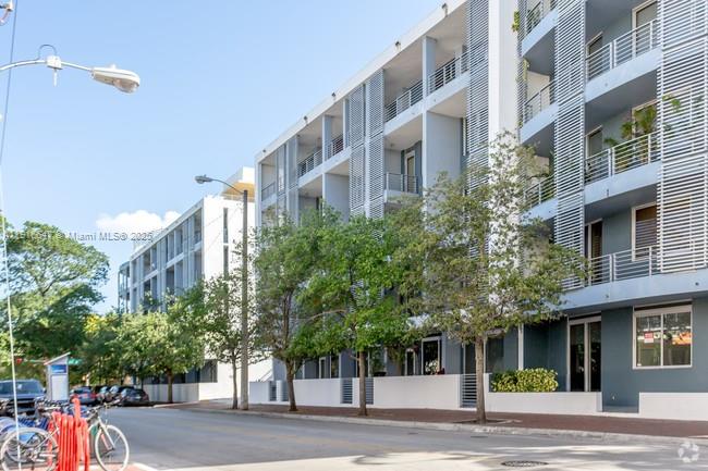 3339 Virginia St #207 Miami, FL 33133