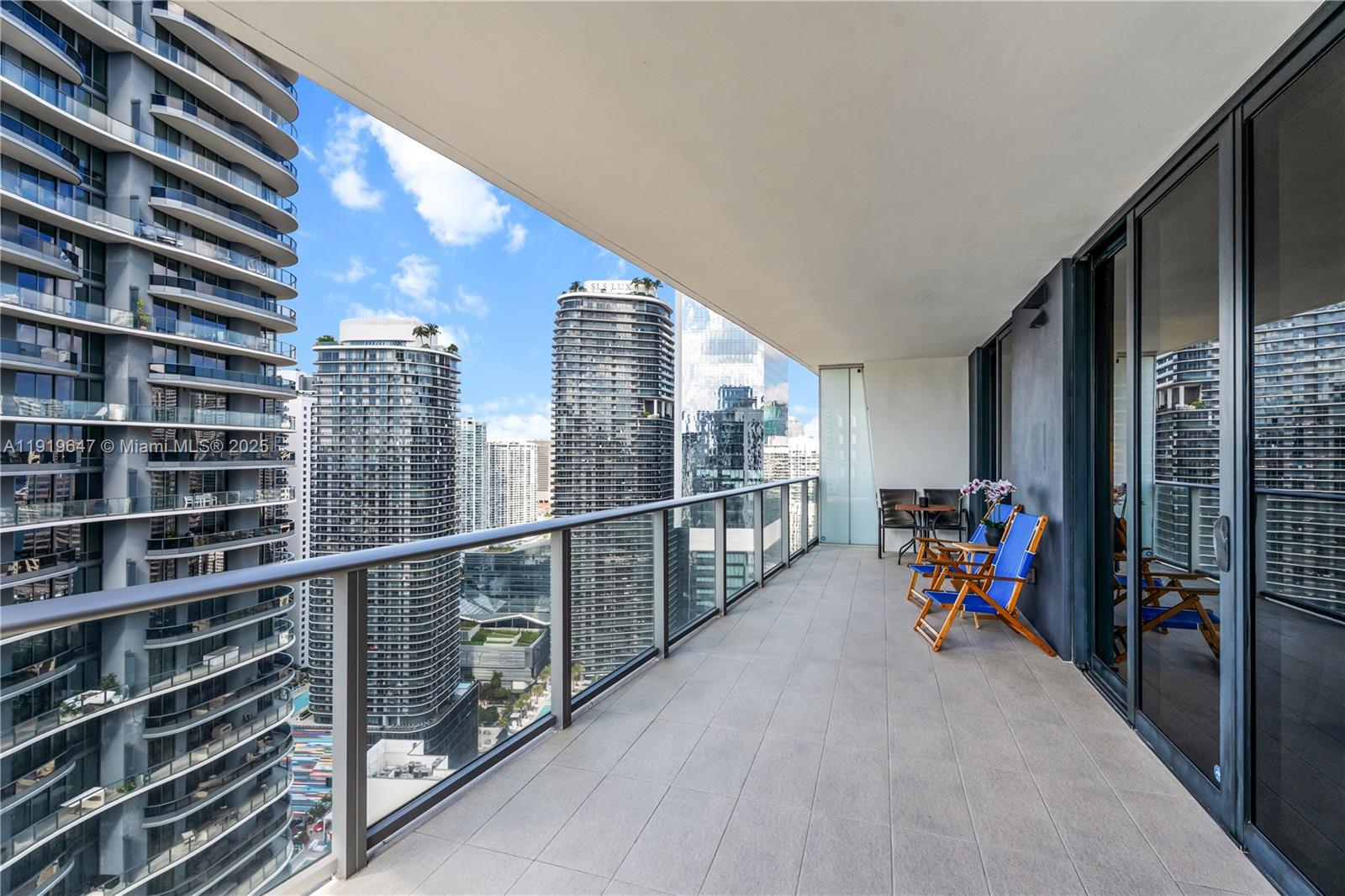 1010 Brickell Ave #4206 Miami, FL 33131