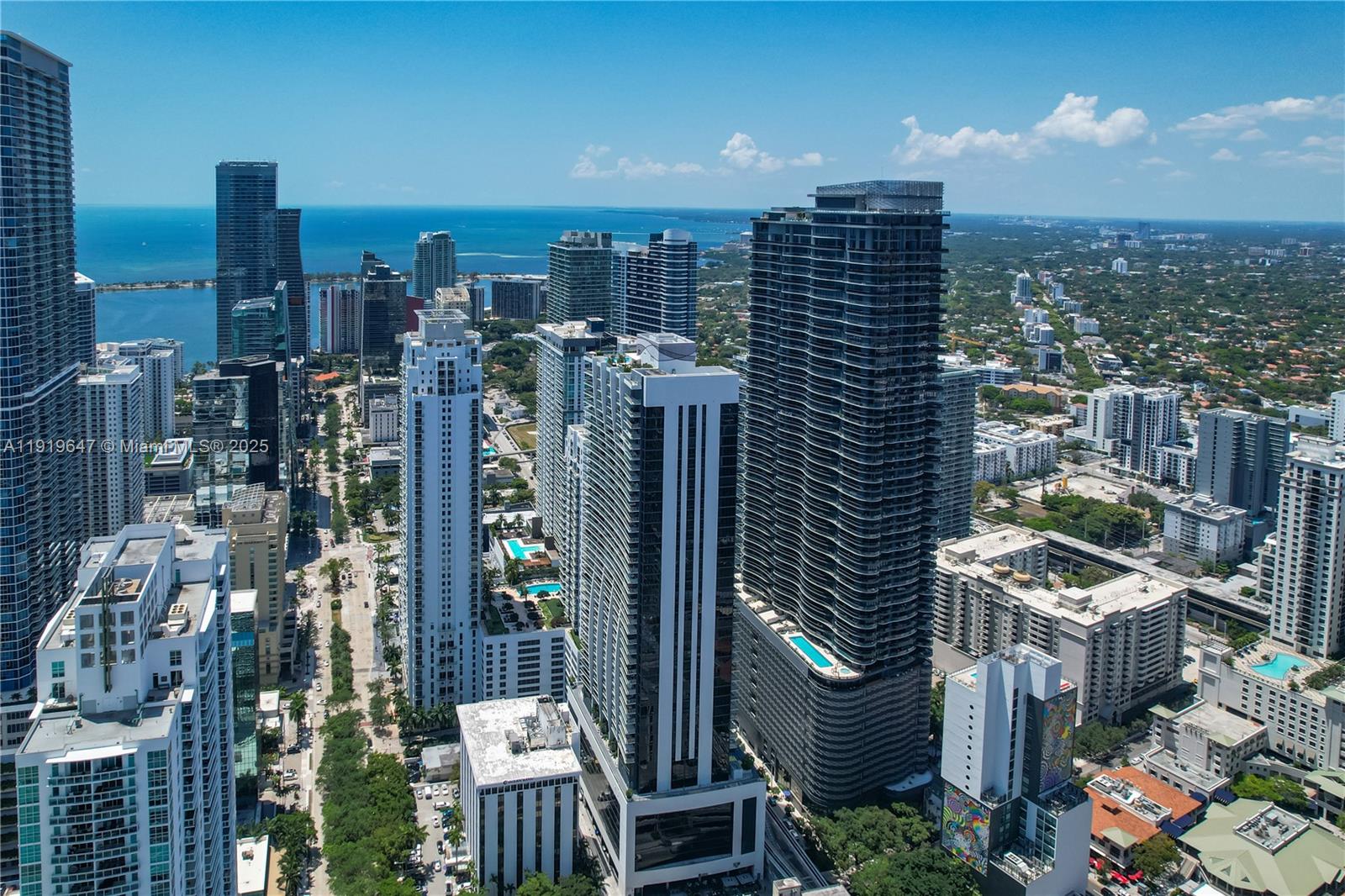 1010 Brickell Ave #4206 Miami, FL 33131