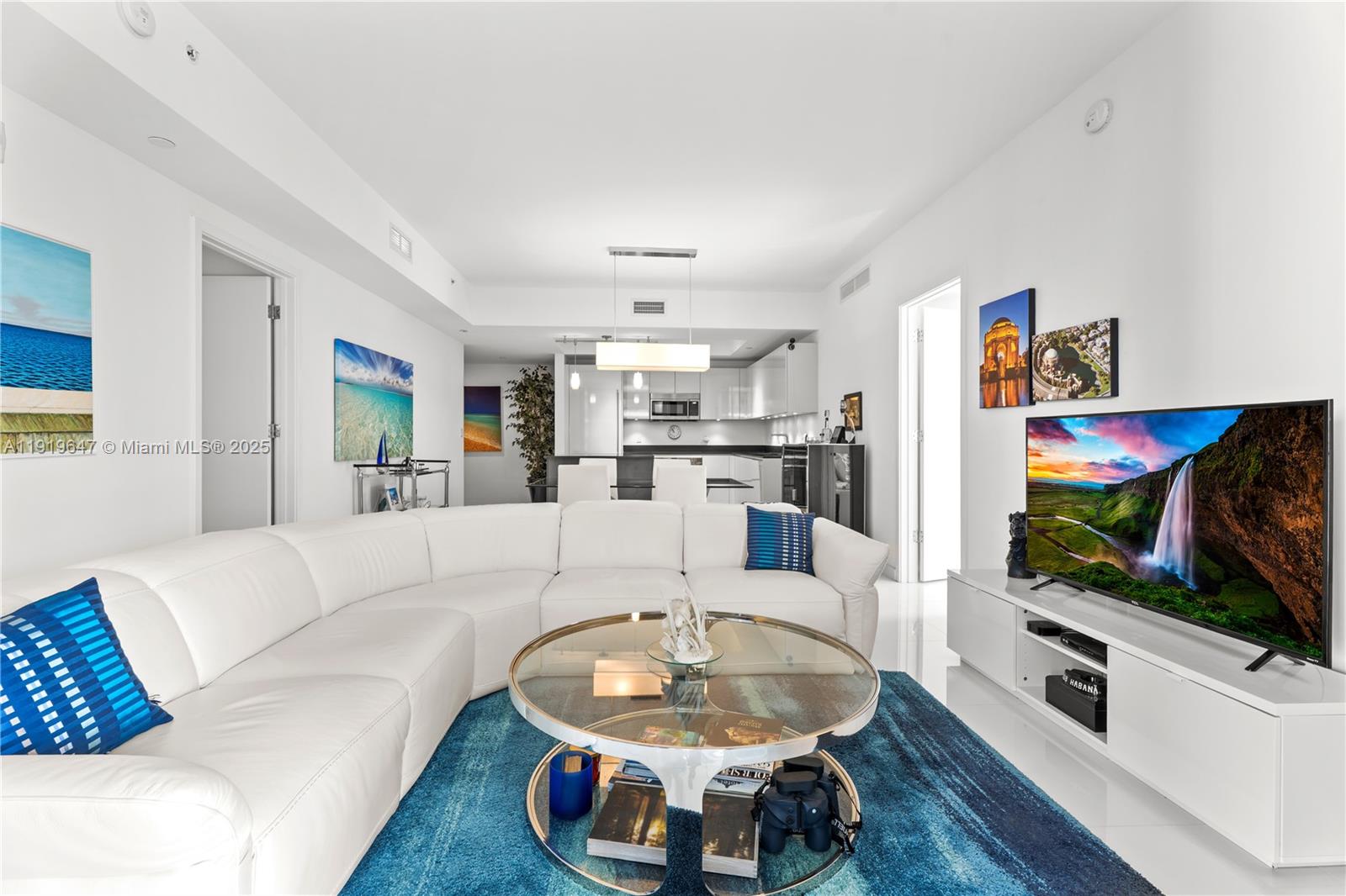 1010 Brickell Ave #4206 Miami, FL 33131