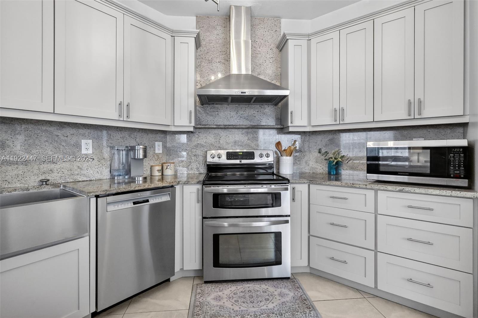 15144 SW 20th St Miami, FL 33185