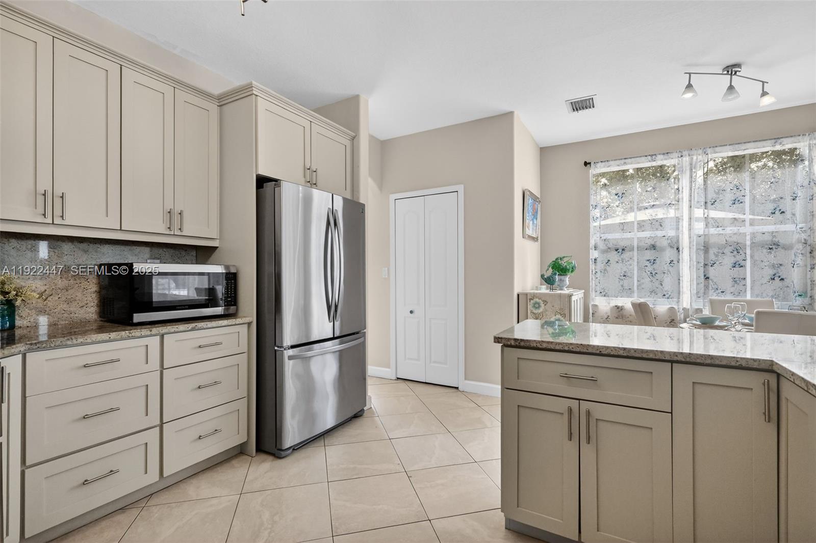 15144 SW 20th St Miami, FL 33185