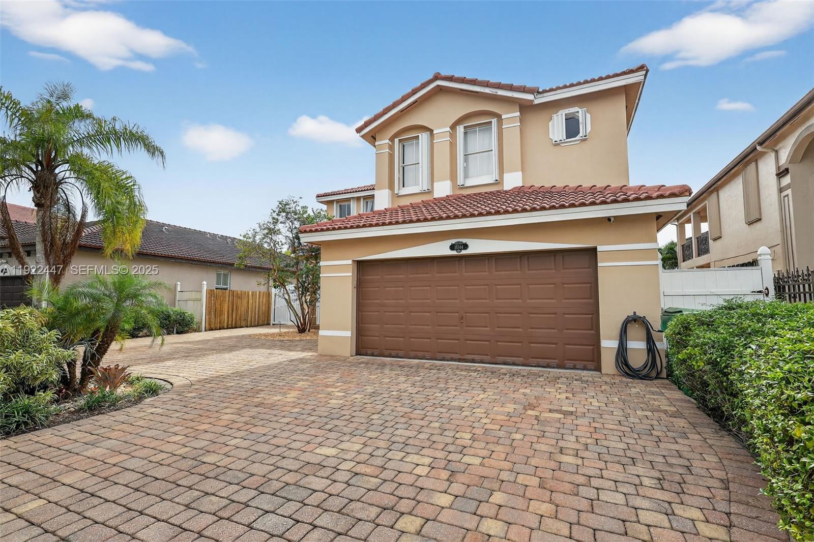 15144 SW 20th St Miami, FL 33185