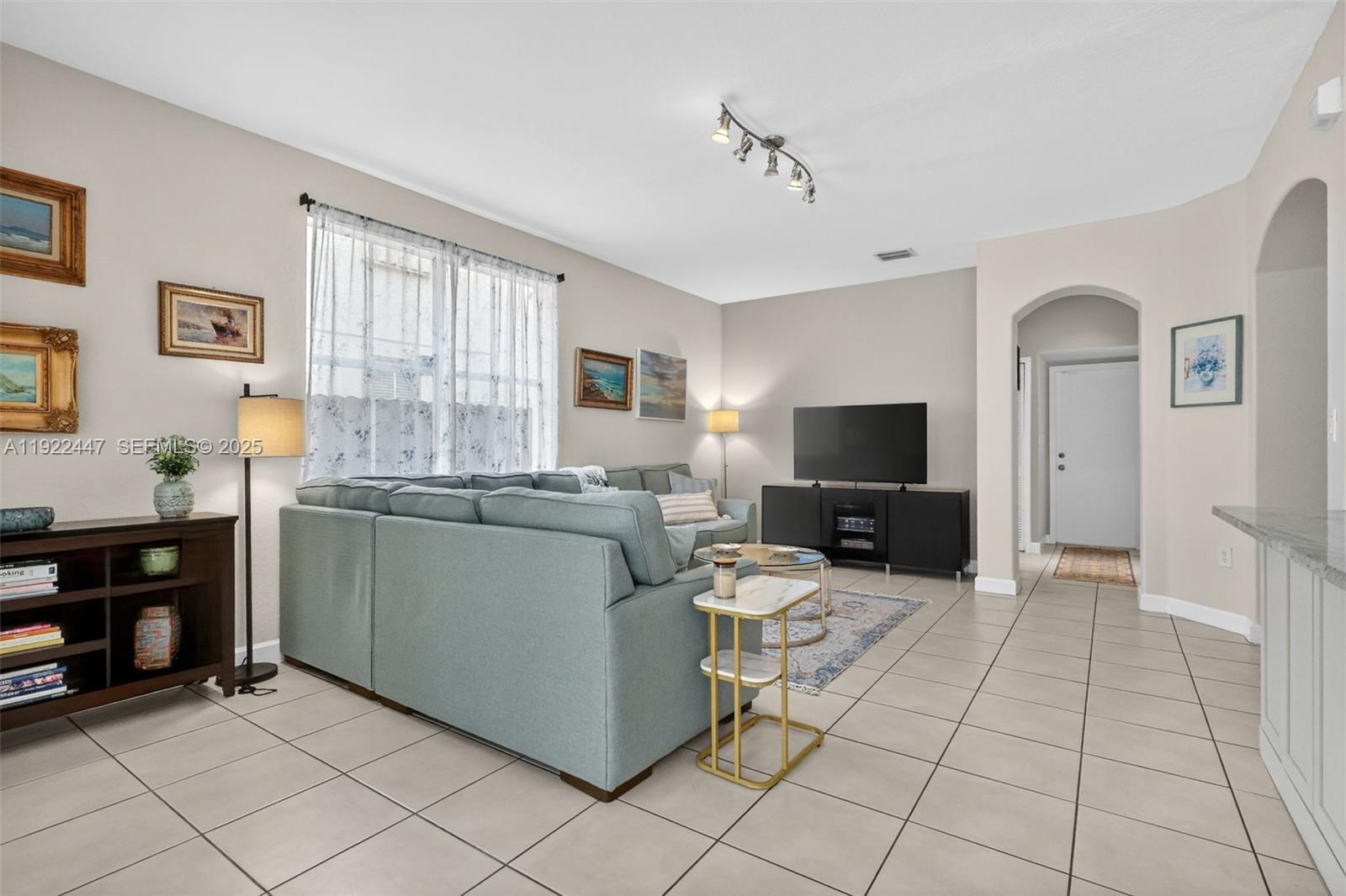 15144 SW 20th St Miami, FL 33185