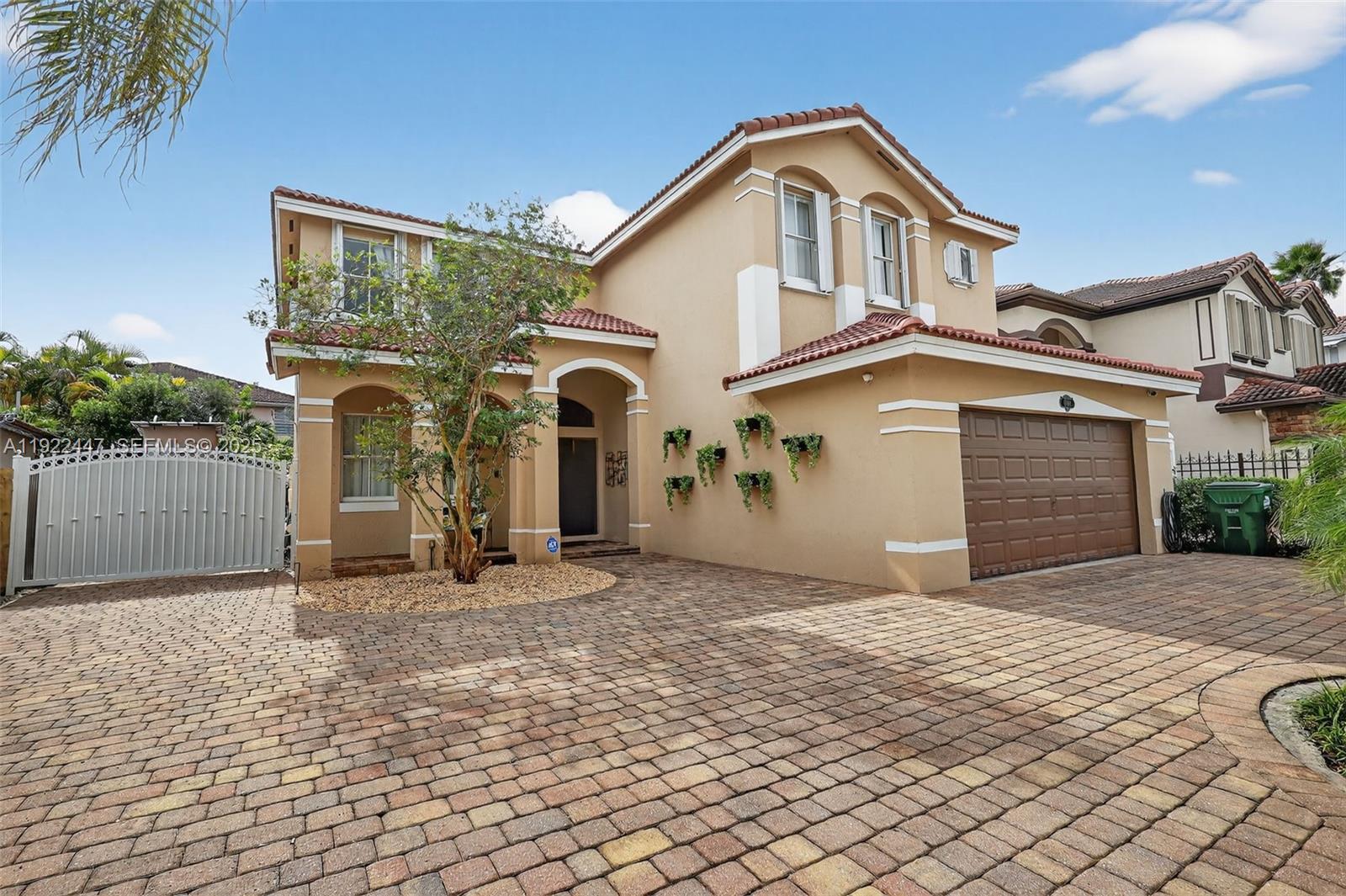 15144 SW 20th St Miami, FL 33185