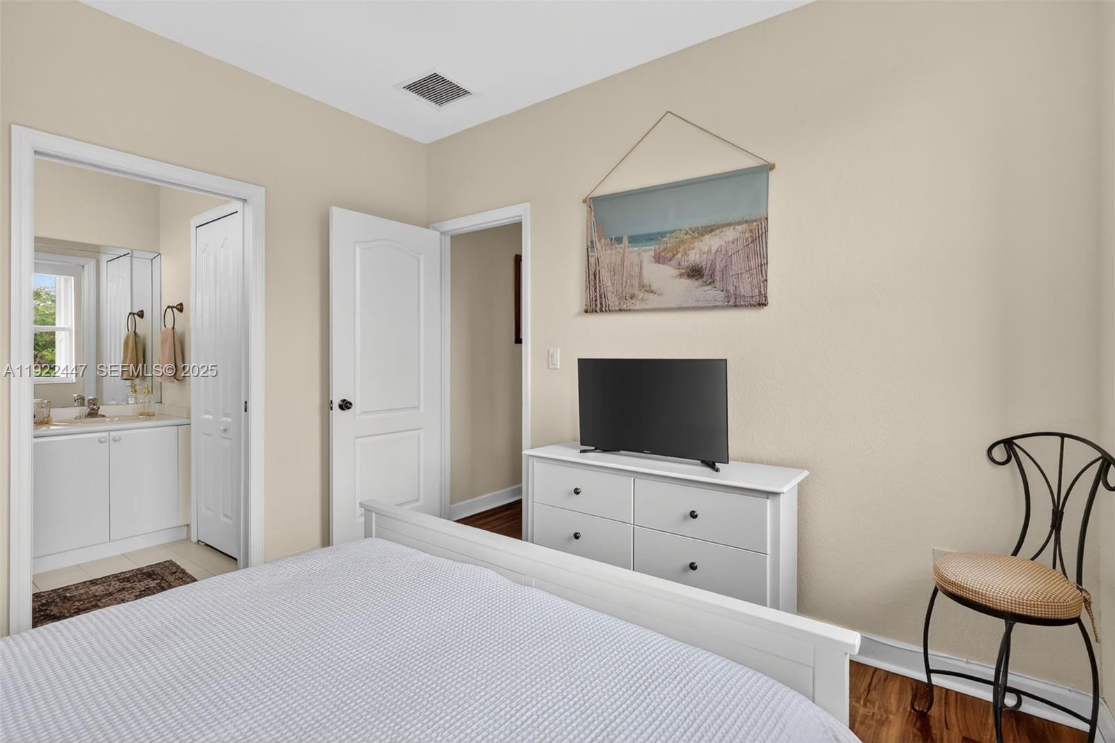 15144 SW 20th St Miami, FL 33185