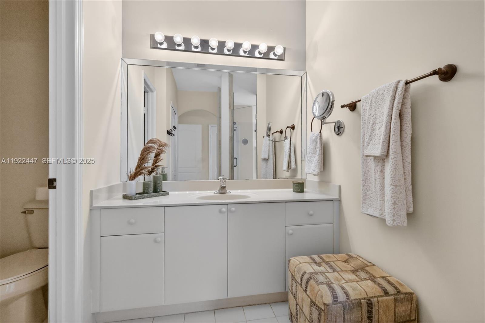 15144 SW 20th St Miami, FL 33185