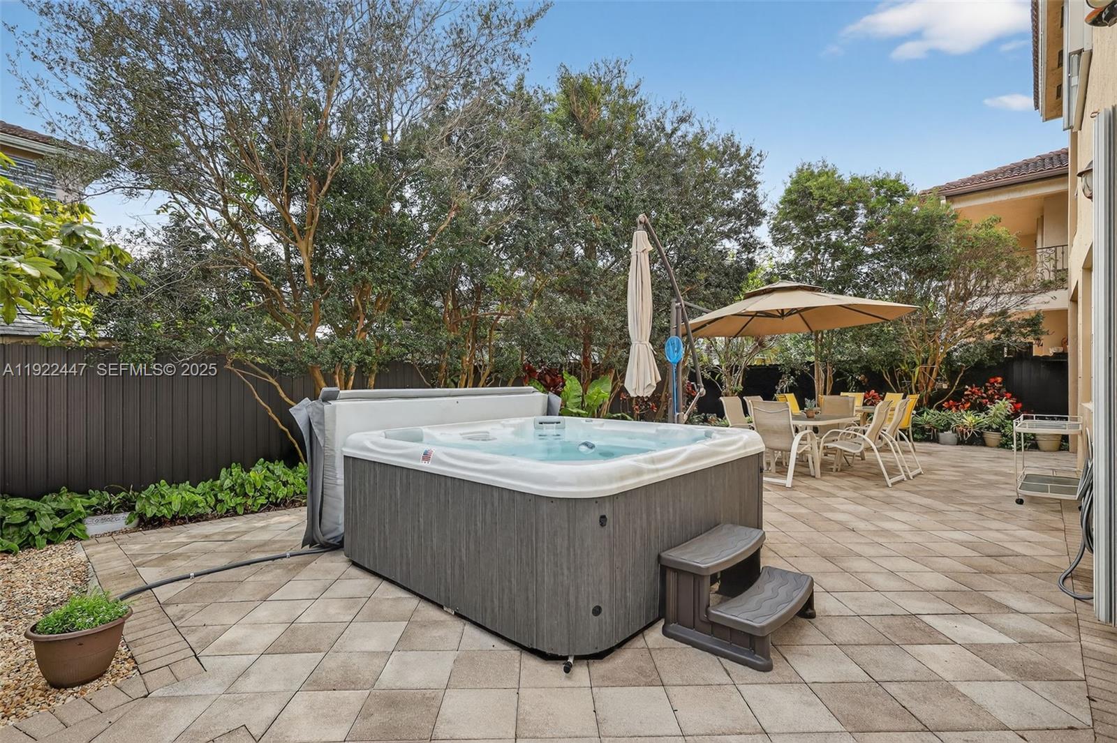 15144 SW 20th St Miami, FL 33185