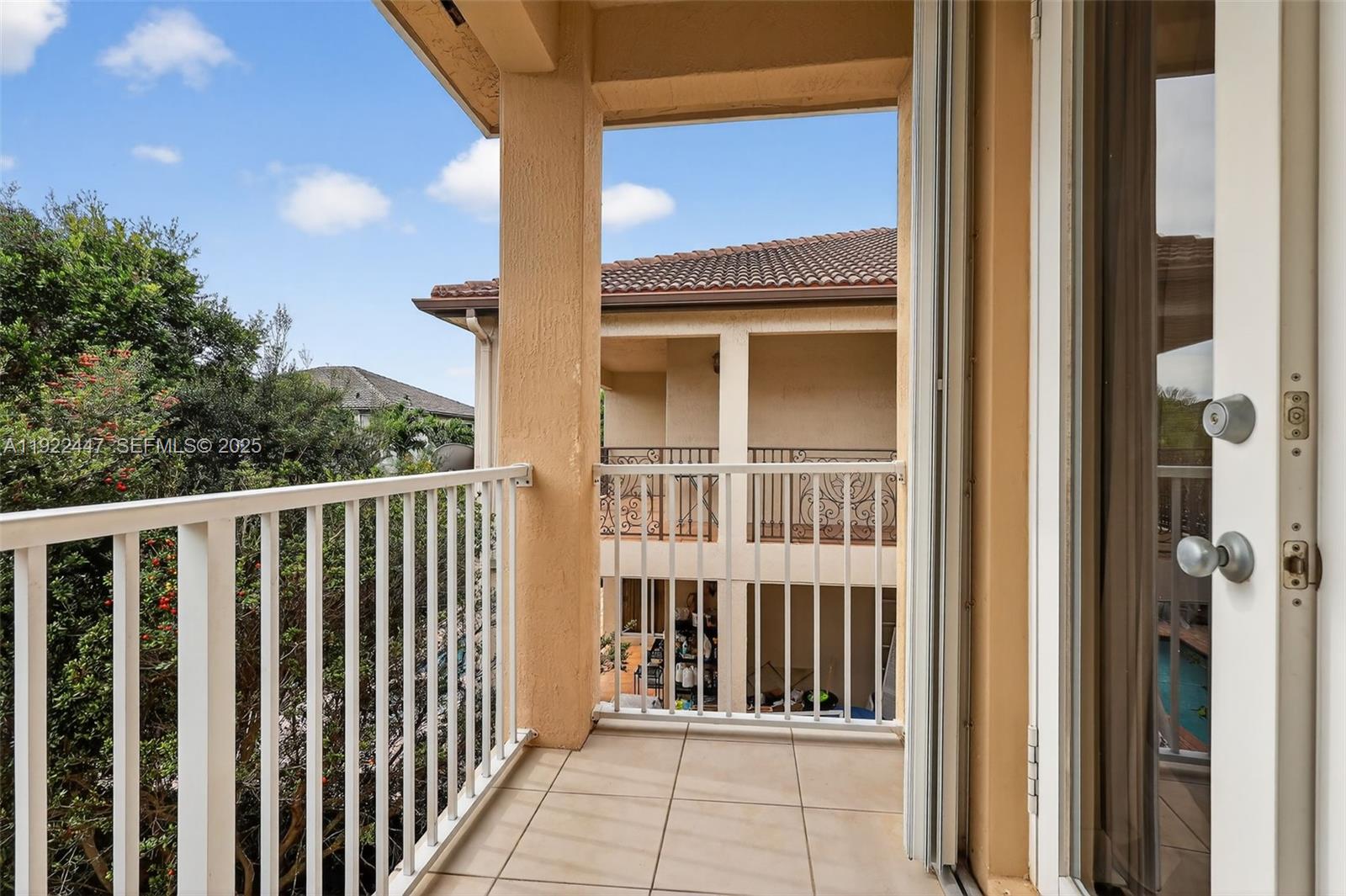 15144 SW 20th St Miami, FL 33185