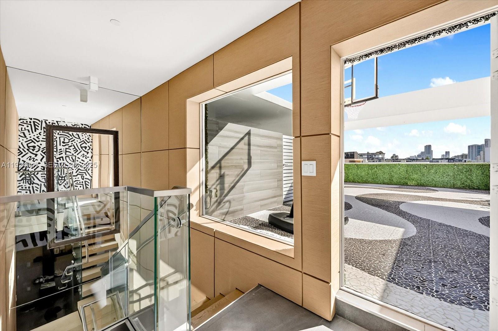 1201 20th St #PH07 Miami Beach, FL 33139