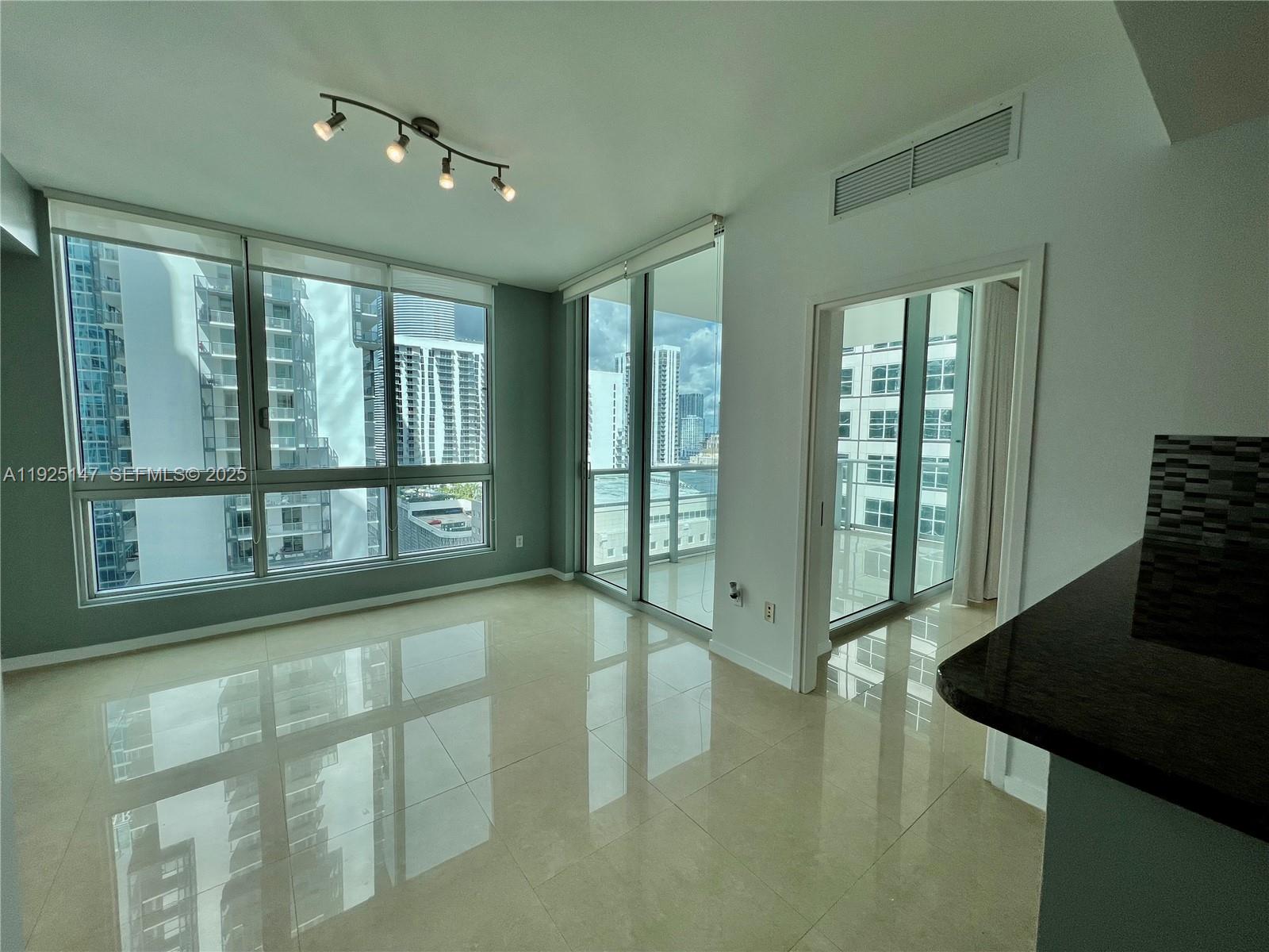 300 S Biscayne Blvd #3011